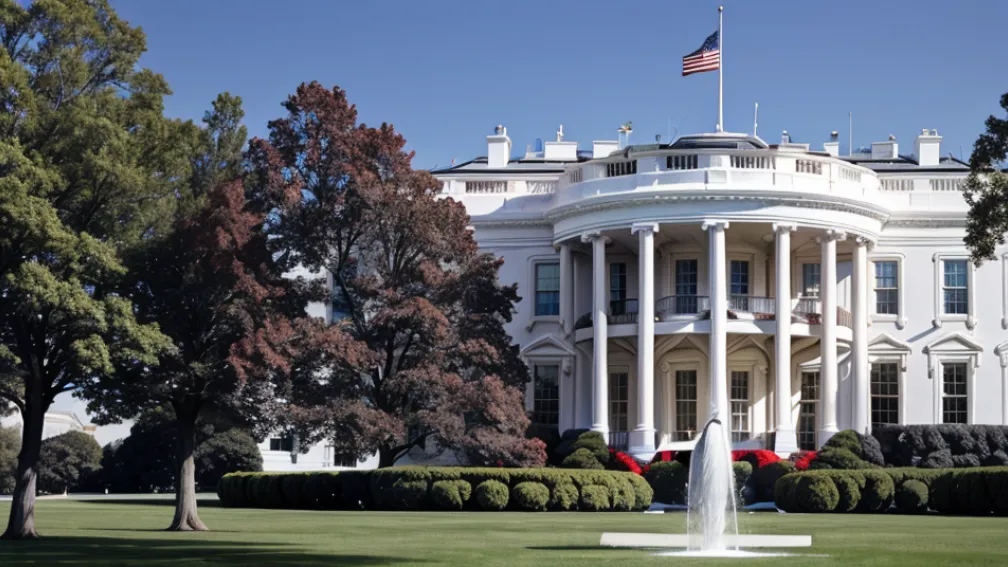 Трамп установил в Белом доме «лучшие флагштоки в мире», заплатив из своего кармана
