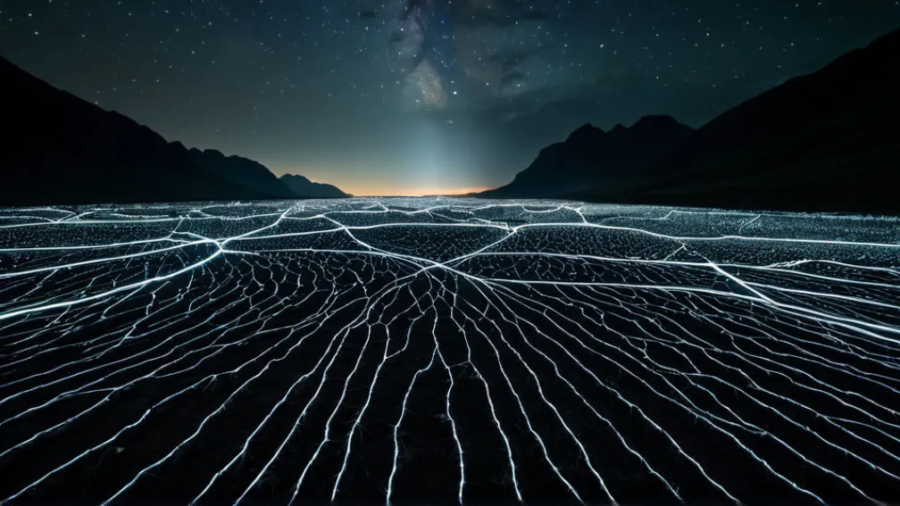 Звезда "Лучше звоните Солу" Риа Сихорн в новой научно-фантастической сатире "Плюрибус"