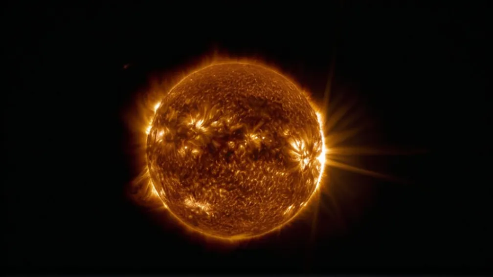 Гигантские солнечные пятна: какие угрозы ожидают Землю?