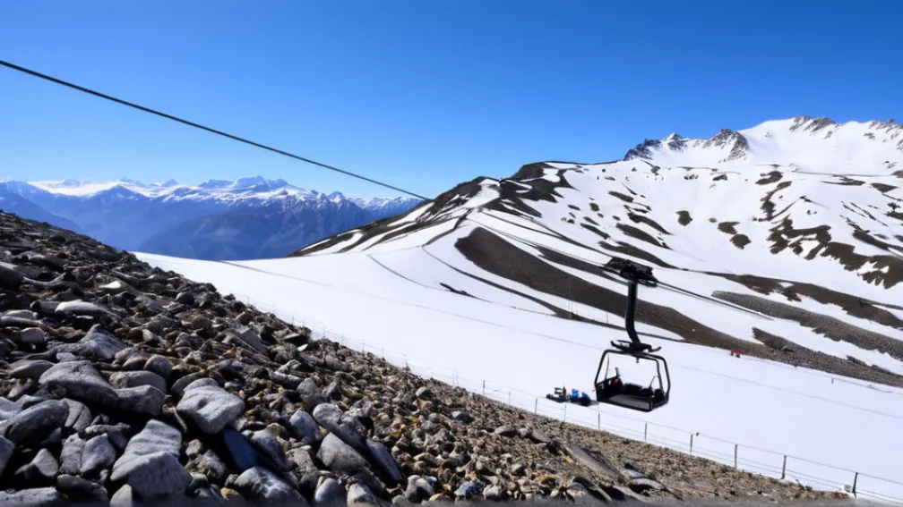 Известный австрийский горнолыжный курорт прекращает зимнюю работу из-за нехватки снега