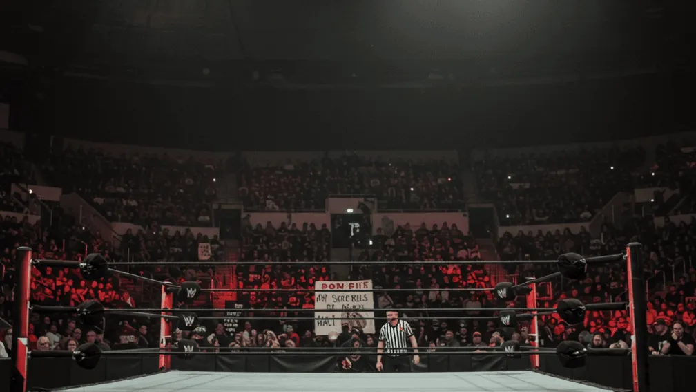 Драматичные сцены после WrestleMania: то, что не показали по ТВ