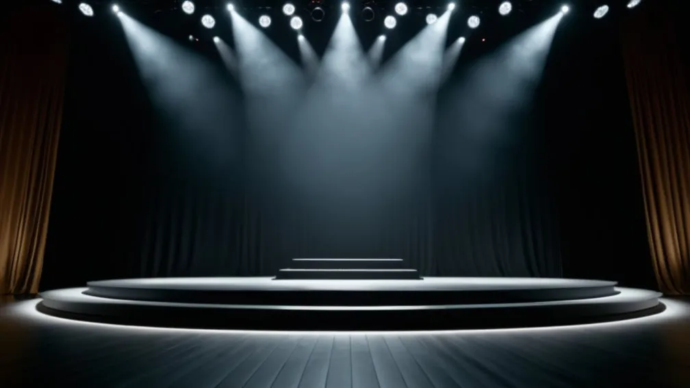 Участница "Мисс Вселенная" из Ямайки упала со сцены на полуфинале