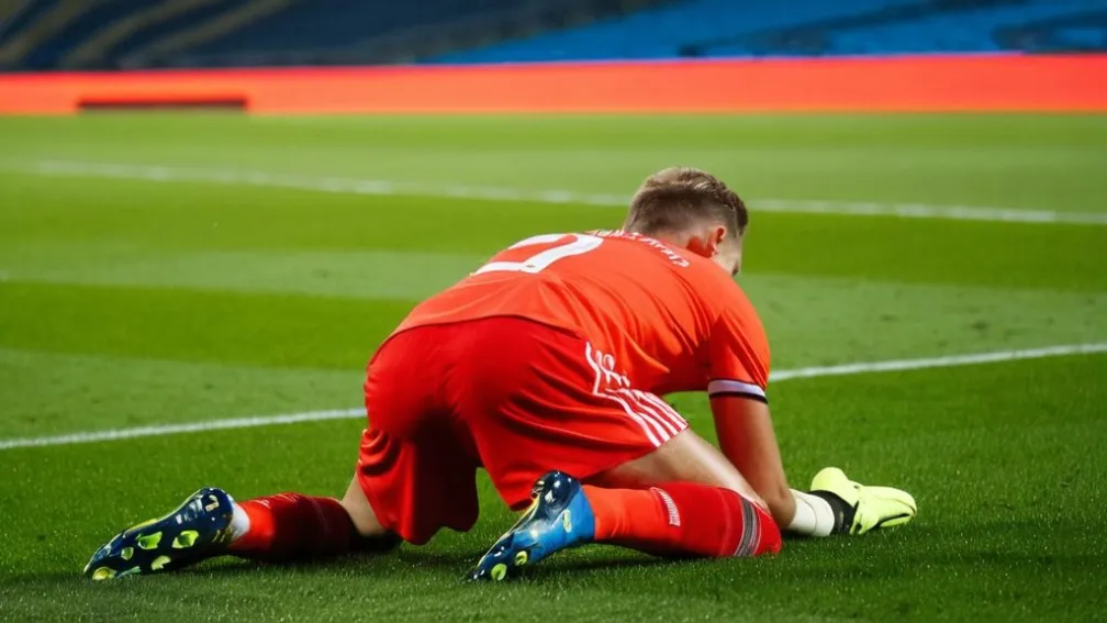 Травма вратаря "Санкт-Паули" Симона Шпари