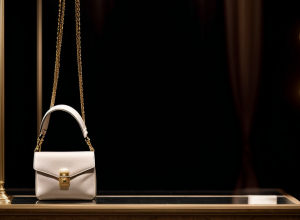 Личность покупателя Birkin Bag за рекордные €8,6 млн на аукционе Sotheby's в Париже раскрыта