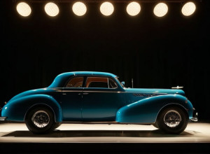 Аукционный дом Bonhams выставляет на торги легендарные автомобили из культовых фильмов