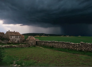 Йозеф Хадер о страхе и параллелях с прошлым: "Чем старше становишься, тем больше боишься"