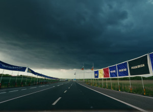 Десятки тысяч футбольных ультрас провели масштабную акцию протеста в Лейпциге