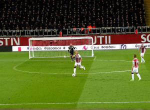 Санкт-Паули на грани антирекорда: Блессин запрещает "трусцовый футбол"