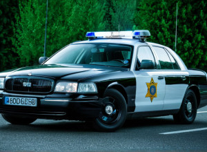 Обвинение полицейского в разглашении тайны: Офицер предупредил мошенника о предстоящем аресте