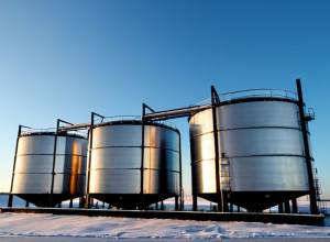 Германия столкнулась с угрозой дефицита газа уже в январе: запасы критически низки