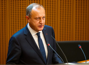 Günther fordert Entschlossenheit: „Merz und Klingbeil sollten sich für zwei Wochen einschließen“