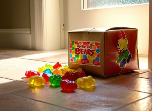 Курьезное ограбление в Веймаре: вместо посылки оставили пачку мармеладных мишек