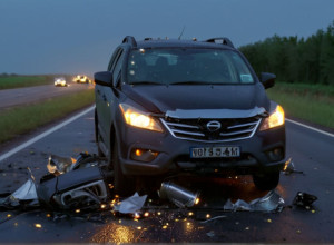 Смертельная авария в Баден-Вюртемберге: водитель погиб при лобовом столкновении с грузовиком