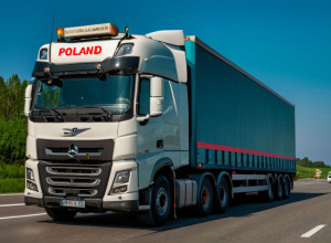 Польша заблокировала крупнейший пункт пропуска на границе с Беларусью