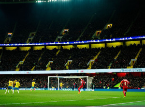 Вратарь «Санкт-Паули» Никола Василь готовится к встрече с кумиром Мануэлем Нойером на фоне серии ошибок