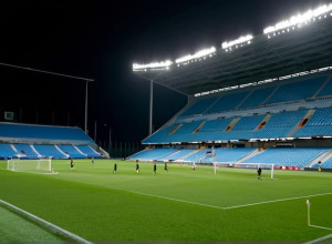 Динамо Дрезден" подписал "Блиц-контракт" с юным талантом Фридрихом Мюллером после блестящего дебюта