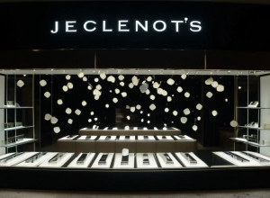 Дерзкое ограбление в Израиле: Маскированные бандиты ворвались в ювелирный магазин