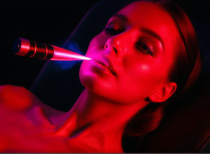 Реалити-звезда Ивонн Вёльке пережила мучительную лазерную процедуру ради любимого