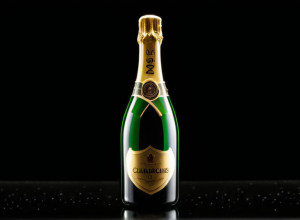 Начался суд по делу о смертельном шампанском: Мужчина скончался на вечеринке от жидкого экстази