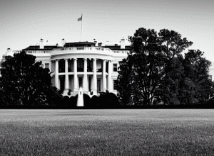 Конфликт между Трампом и Верховным судом США: институциональное столкновение из-за депортаций