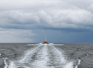 Таинственный сигнал SOS в Северном море: масштабные поиски