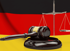 AfD в напряжении: Правительство готовит закон против Хёке?
