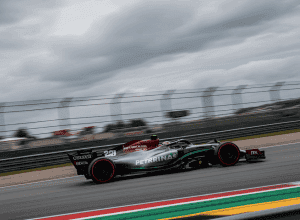 Гран-при Саудовской Аравии: Пиастри побеждает после штрафа Ферстаппена