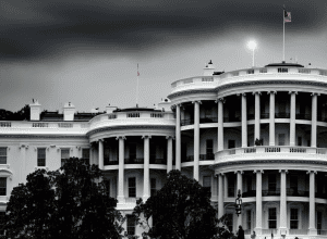 Каждый второй американец считает Трампа «диктатором» после 100 дней пребывания у власти