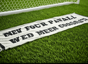 «Сражайся, Тимо!»: Фанаты и игроки «Кёльна» устроили трогательную акцию в поддержку тяжело травмированного Хюберса