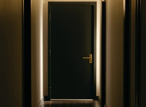 Мужчина (44) напал на пожилую соседку (86) в Вюрцбурге, сломав ей несколько костей