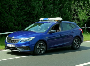 Трагическое ДТП в Восточной Фризии: Двое молодых людей погибли в лобовом столкновении