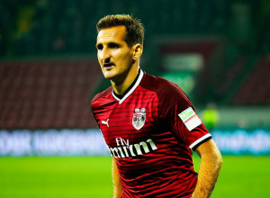 Продление контракта Мирослава Клозе с ФК "Нюрнберг" откладывается: ожидаются результаты