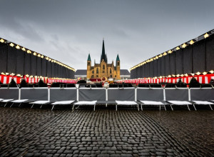 Рождественский рынок в Магдебурге открылся спустя год после теракта: «Тихая крепость» под усиленной охраной