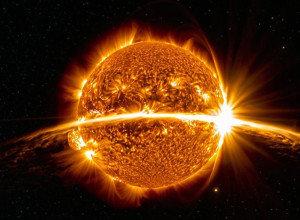 Гигантское солнечное пятно в десять раз больше Земли движется к нашей планете