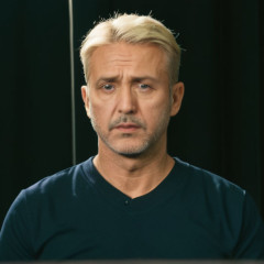 Актер «Эмили в Париже» Джереми О. Харрис арестован в Японии по подозрению в хранении наркотиков