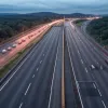 ДТП с грузовиком парализовало движение на немецкой автомагистрали A61: многокилометровая пробка