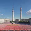 Берлин готовится к финалу Кубка Германии: Город заполонили десятки тысяч фанатов "Штутгарта" и "Арминии Билефельд"