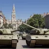 Парад Победы в Москве: Пропаганда или признание слабости армии?