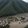 Затопленная деревня в Швейцарии: Блаттен ушел под воду после обвала, 300 жителей эвакуированы