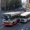 Женщина пострадала в автобусе в Касселе из-за ДТП с грузовиком и скрывшимся авто