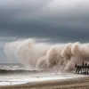 Песчаная буря на побережье Северного моря: ураганный ветер до 100 км/ч опрокинул пляжные кресла в Германии