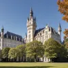 Исторический замок под Гамбургом, где останавливались The Beatles, выставлен на продажу