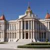 Проевропейский кандидат Никушор Дан лидирует на выборах президента Румынии по первым прогнозам