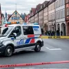 Полиция Германии открыла огонь по мужчине с ножом в Плауэне