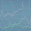 Оптимальная стратегия инвестирования после 50: Куда вложить деньги в зрелом возрасте?