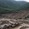 Швейцарский отельер потерял всё при обвале в Блаттене, но строит новое жилье из руин