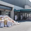В Бременхафене задержан мужчина, укравший 22 футболки и напавший на охрану