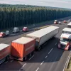Крупное ДТП с тремя грузовиками на автобане А45 в Германии: Угроза экологии предотвращена