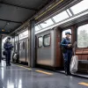 В Германии пьяный пассажир украл планшет и телефон у сотрудницы поезда: задержан с поличным