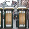 В немецком Шверине критическими постерами заклеили плакаты Бундесвера: Staatsschutz ведет расследование